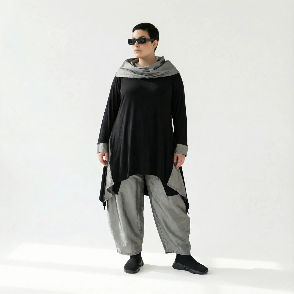 Ballonhose mit Taft im Baggy Style von AKH Premium – Oversize & bequem | Jetzt entdecken bei Modeare
