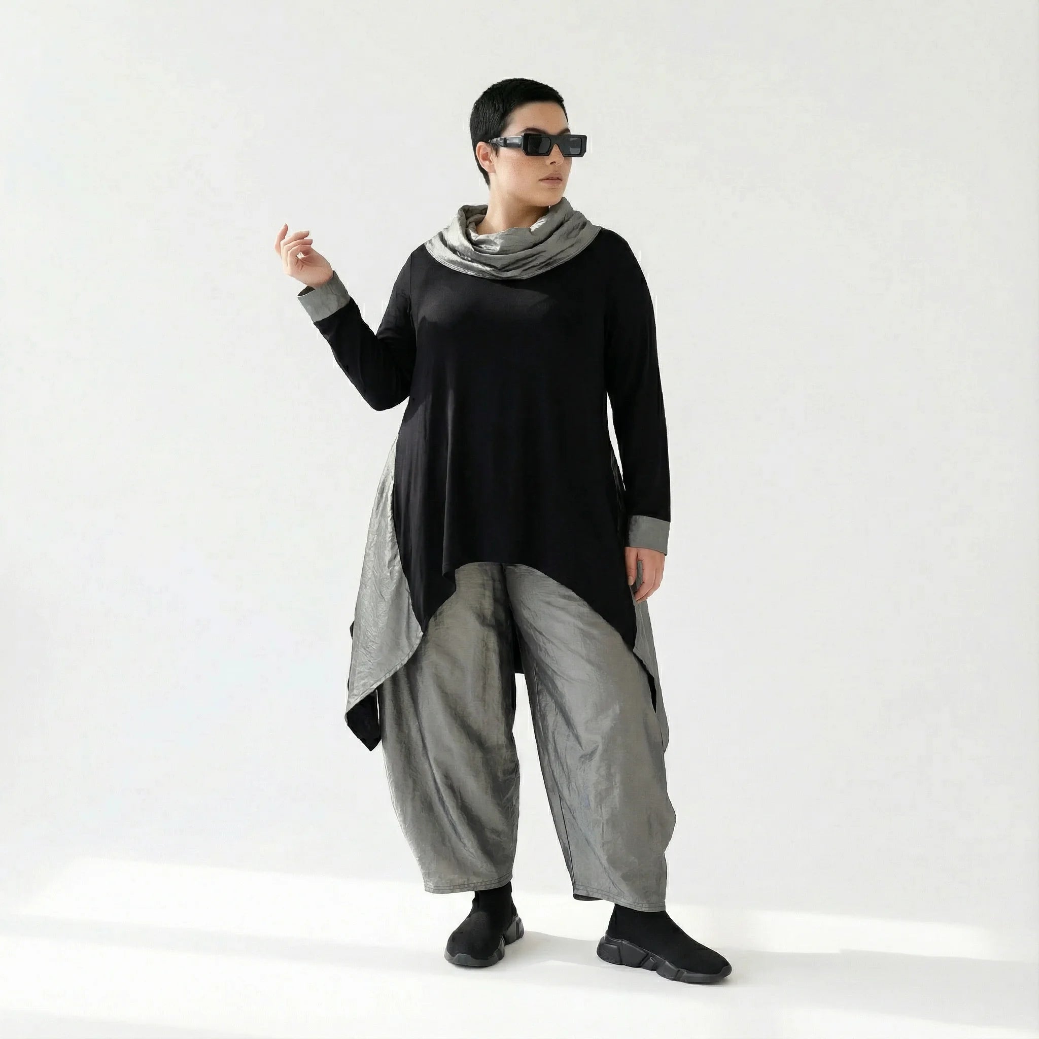 Oversize Shirt mit Taft von AKH Premium – weich & stretchig, mit Nahttaschen | Jetzt entdecken bei Modeare