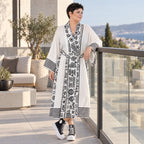 Kimono in ecru Leinenoptik mit Schalkragen Trompetenärmeln Bandgürtel und Beuteltasche