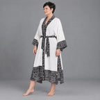 Ecru Kimono mit Aztecmuster in Leinenoptik Trompetenärmeln Schalkragen und Bohogürtel