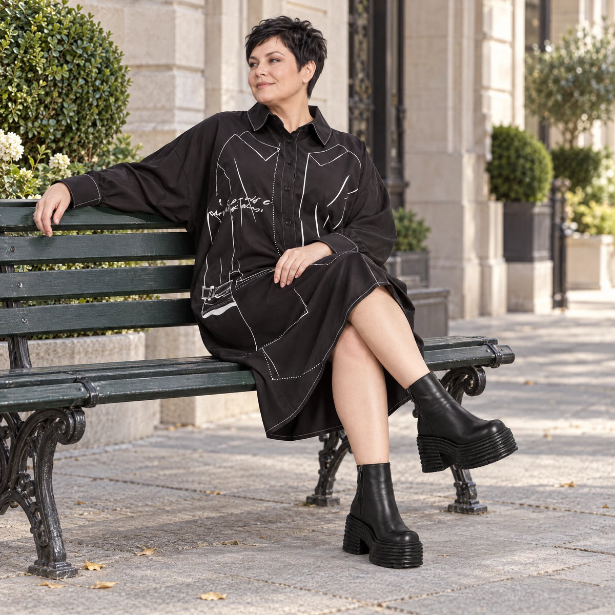 Schwarzes A-FormKleid aus Polyamid mit Kragen Langarm Grafikdruck und Seitennahttaschen