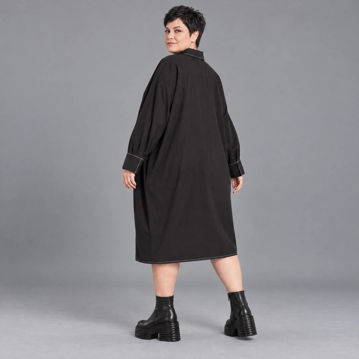 Schwarzes A-FormKleid aus Polyamid mit Kragen Langarm Grafikdruck und Seitennahttaschen