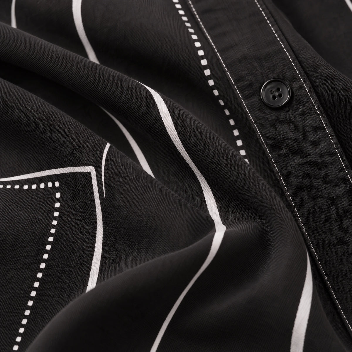 Schwarzes A-FormKleid aus Polyamid mit Kragen Langarm Grafikdruck und Seitennahttaschen Stoff