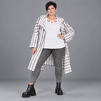 Oversizejacke in mehrfarbiger Blockstreifenoptik mit Reverskragen Viskosemix PlusSize