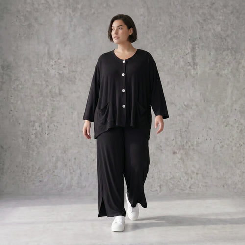 Schwarze Aform Jacke aus Viskosemix mit Rundhals Dreiviertelärmeln und weiten Taschen