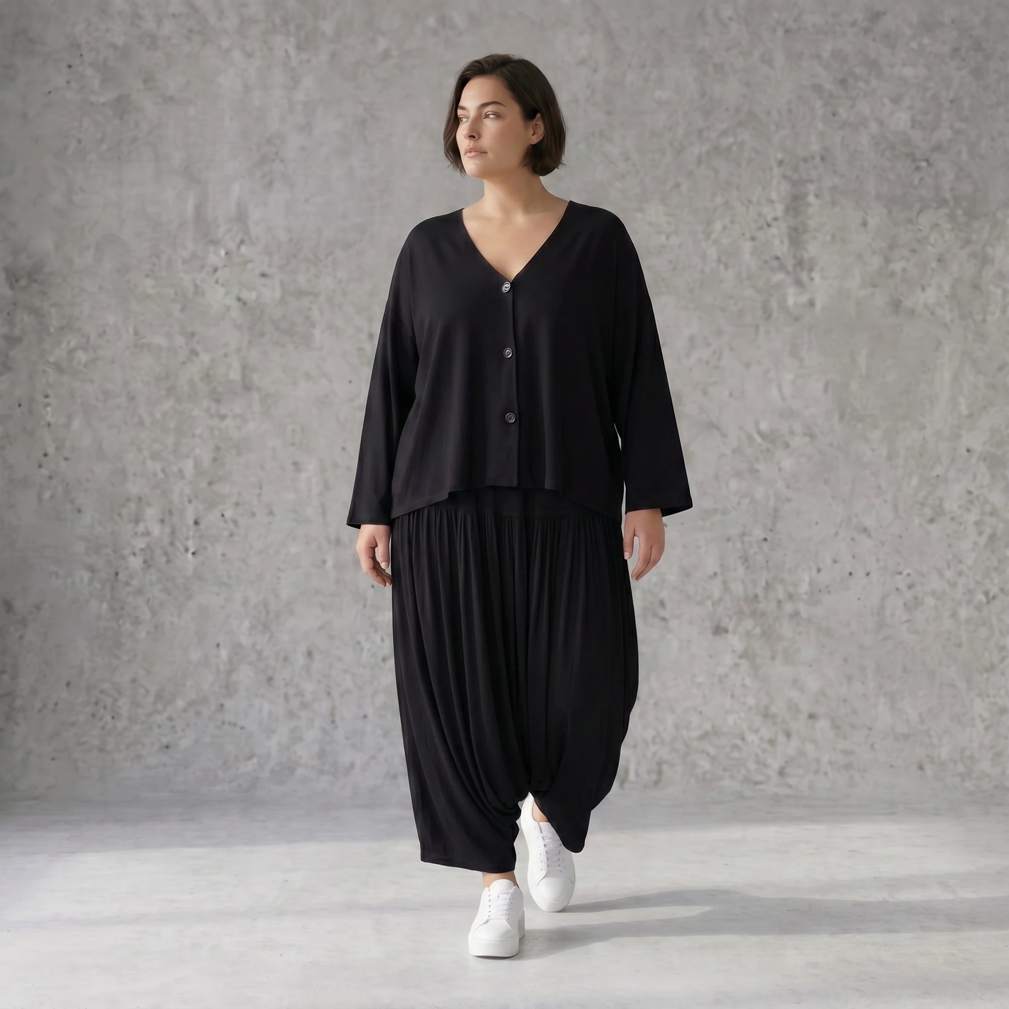 Schwarzer Ballonrock aus Viskosejersey im Lagenlook mit elastischem Bund oversized