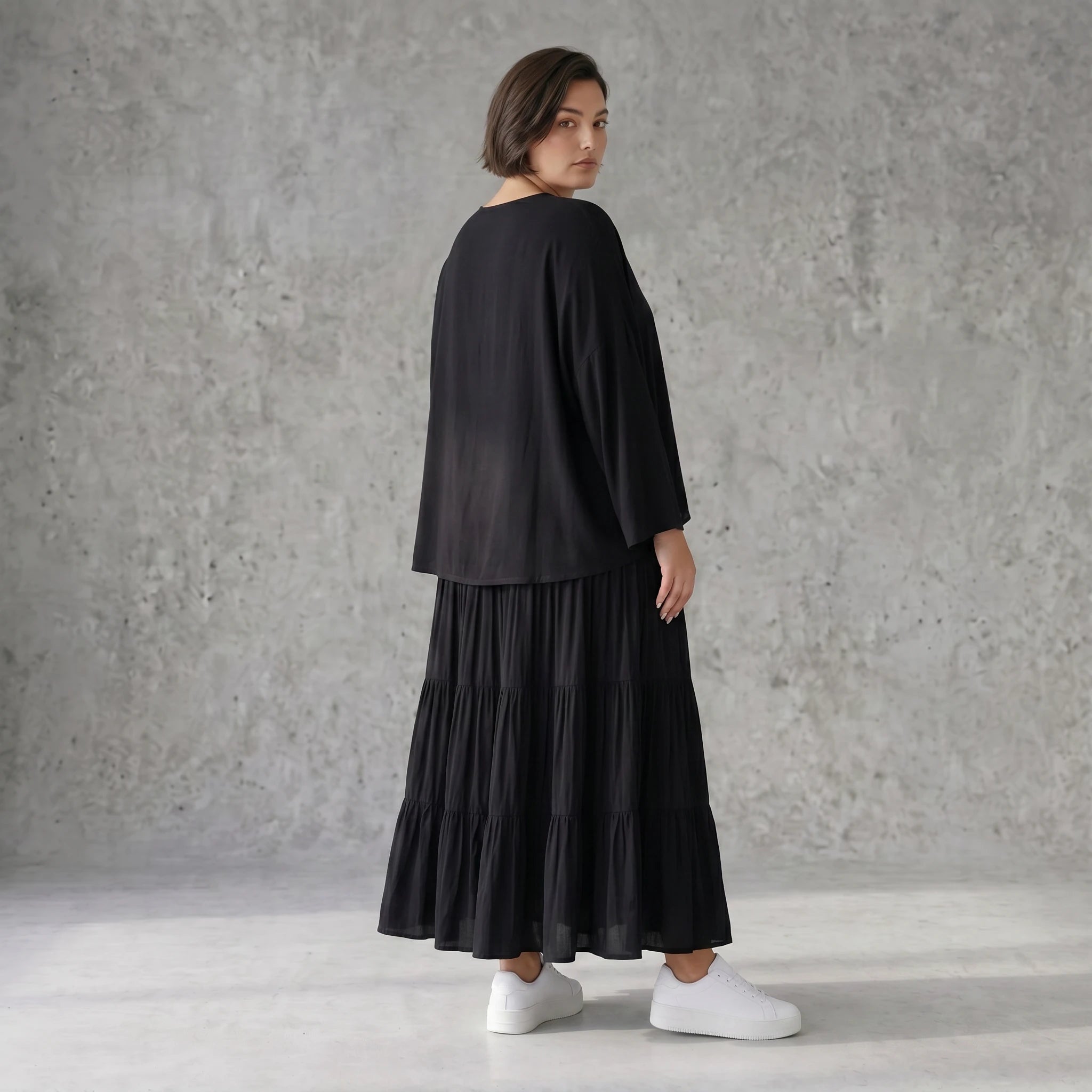 Schwarzer Viskose Ballonrock im Lagenlook mit elastischem Bund aus weichem Jerseystoff