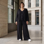 Schwarze Viskosehose mit Stretch und weitem geradem Schnitt Elastikbund Seitentaschen
