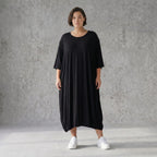 Ballonkleid aus Viskosejersey im Lagenlook mit Rundhals Halbarm Bund und Seitentaschen