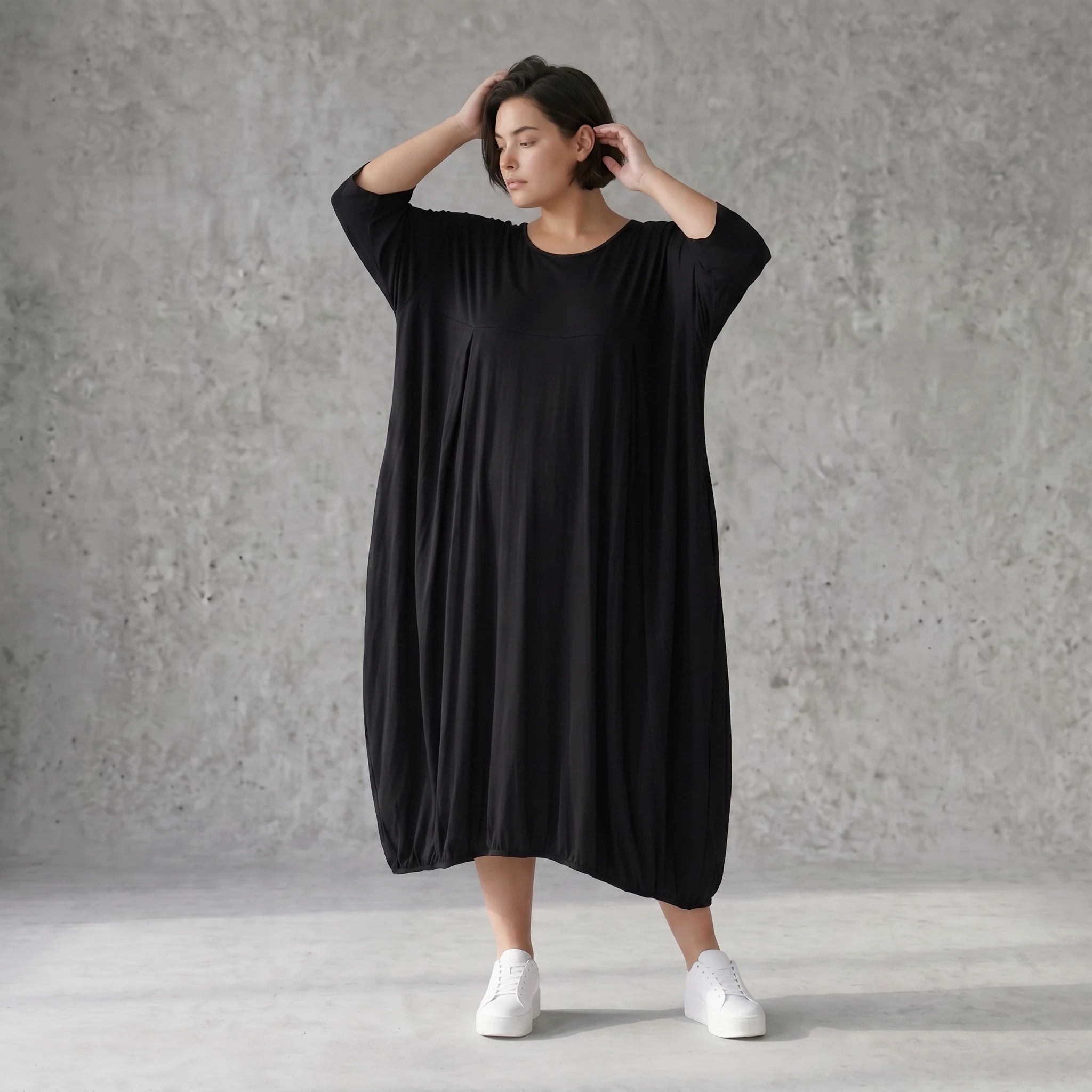 Ballonkleid aus Viskosejersey im Lagenlook mit Rundhals Halbarm Bund und Seitentaschen