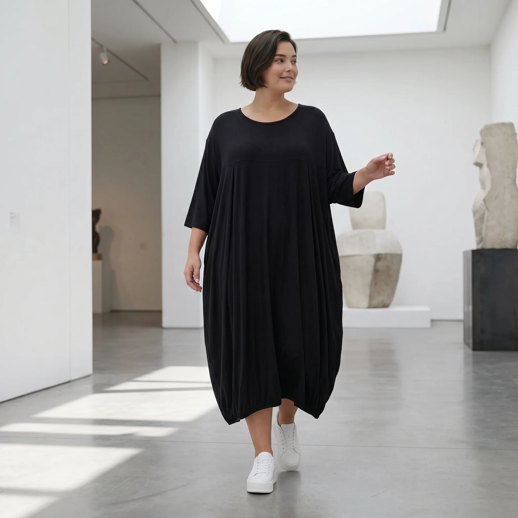 Ballonkleid aus Viskosejersey im Lagenlook mit Rundhals Halbarm Bund und Seitentaschen