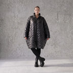 Schwarze Steppjacke mit grafischem Muster oversized wasserabweisend warm mit Taschen