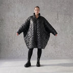 Schwarze Steppjacke mit grafischem Muster oversized wasserabweisend warm mit Taschen