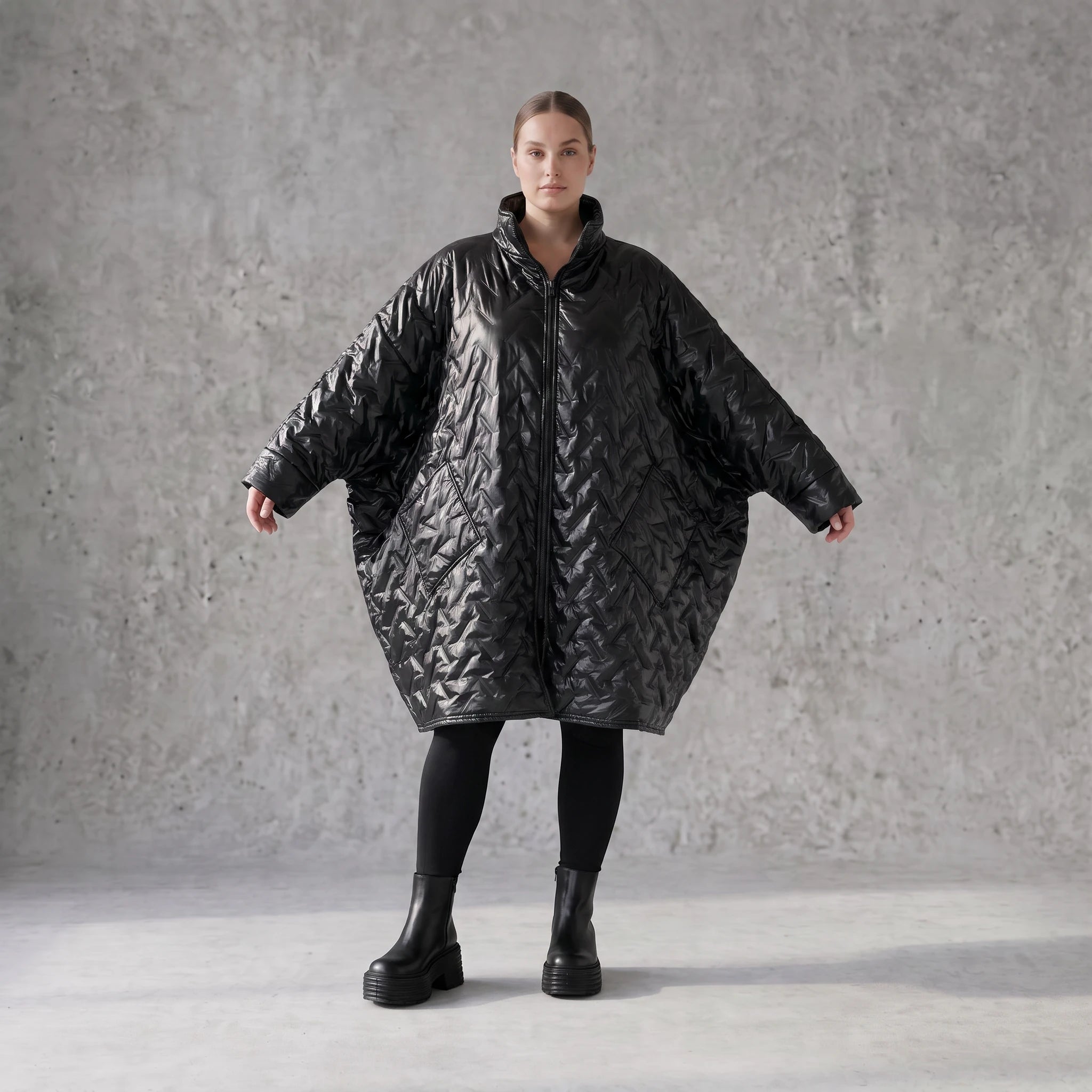 Schwarze Steppjacke mit grafischem Muster oversized wasserabweisend warm mit Taschen