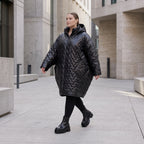 Schwarze Steppjacke mit grafischem Muster oversized wasserabweisend warm mit Taschen