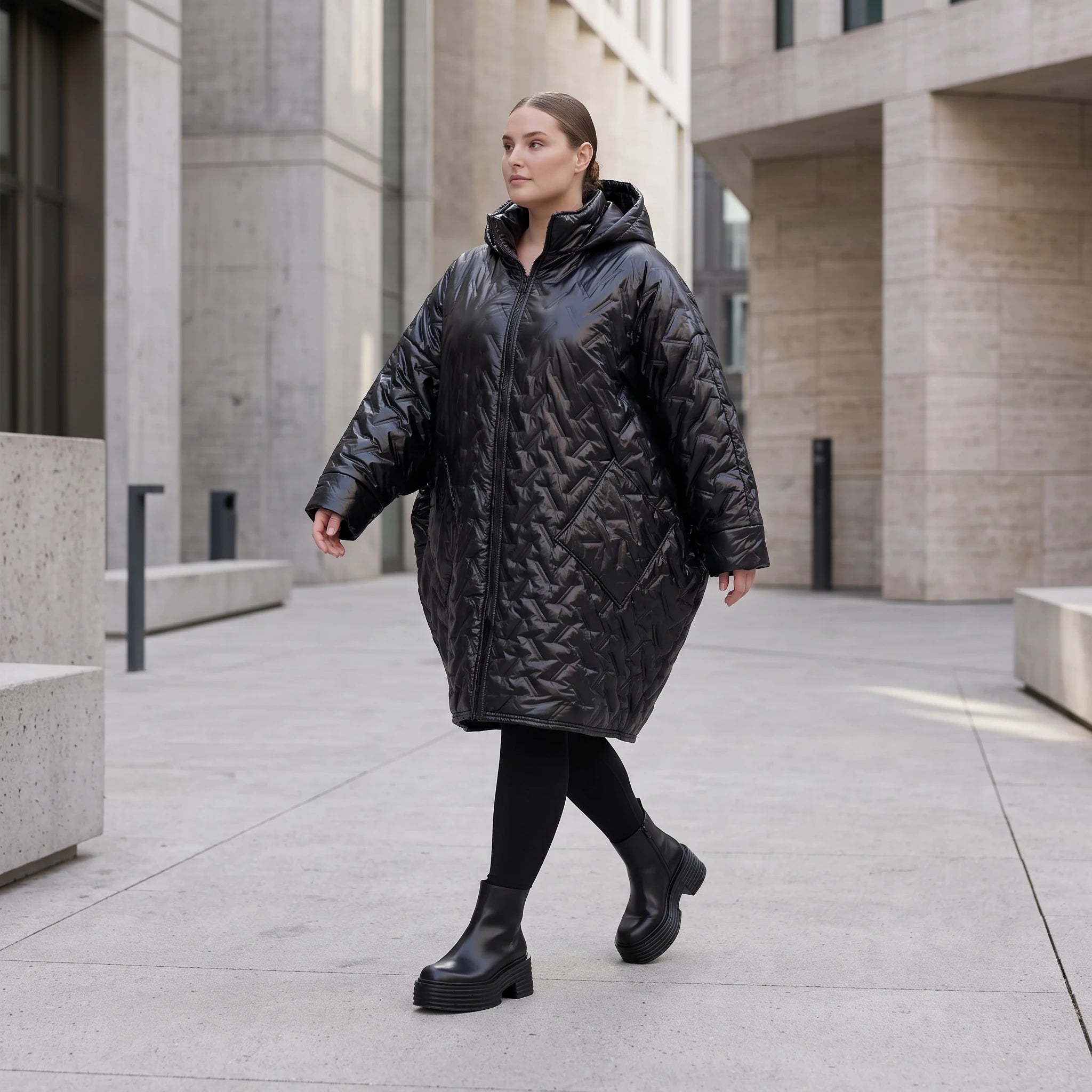 Schwarze Steppjacke mit grafischem Muster oversized wasserabweisend warm mit Taschen