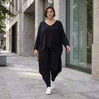 Schwarze Jerseyhose aus weichem Stretch mit Flügeltaschen und verjüngtem Bein ganzjährig