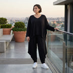 Schwarze Jerseyhose aus weichem Stretch mit Flügeltaschen und verjüngtem Bein ganzjährig
