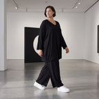 Schwarzes Oversized Bigshirt aus weicher Viskose mit Rundhals und Dreiviertelärmeln