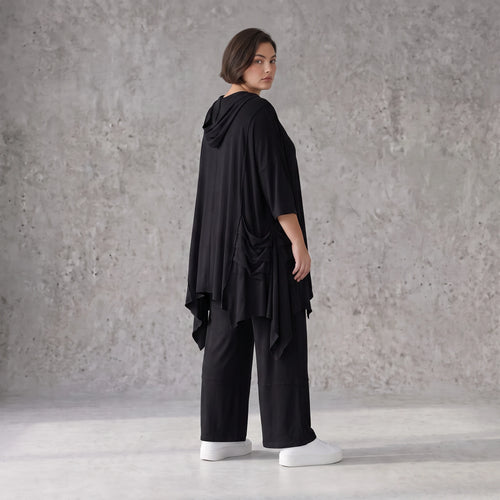 Schwarzes Aform Kapuzenshirt Viskosejersey mit Dreiviertelarm Taschen Zipfelsaum weich