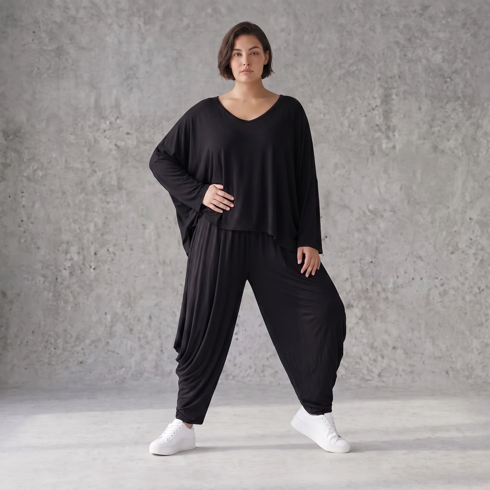 Schwarzes Oversizejerseyshirt mit Rundhals Langarm und softem Stretch für jeden Tag