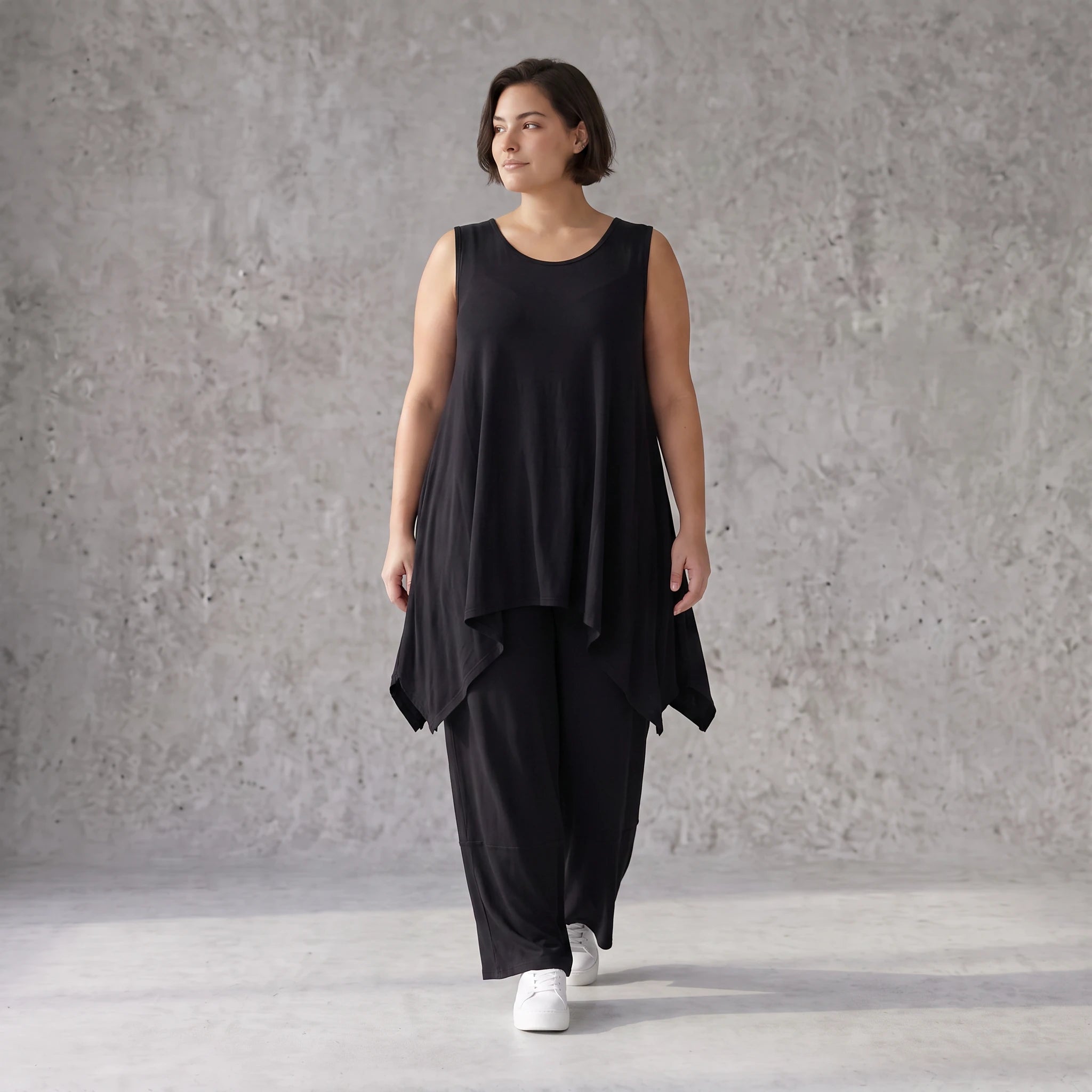 Schwarzes A-Form Top mit Rundhals weich stretchig oversize für Lagenlook Basic Alltag