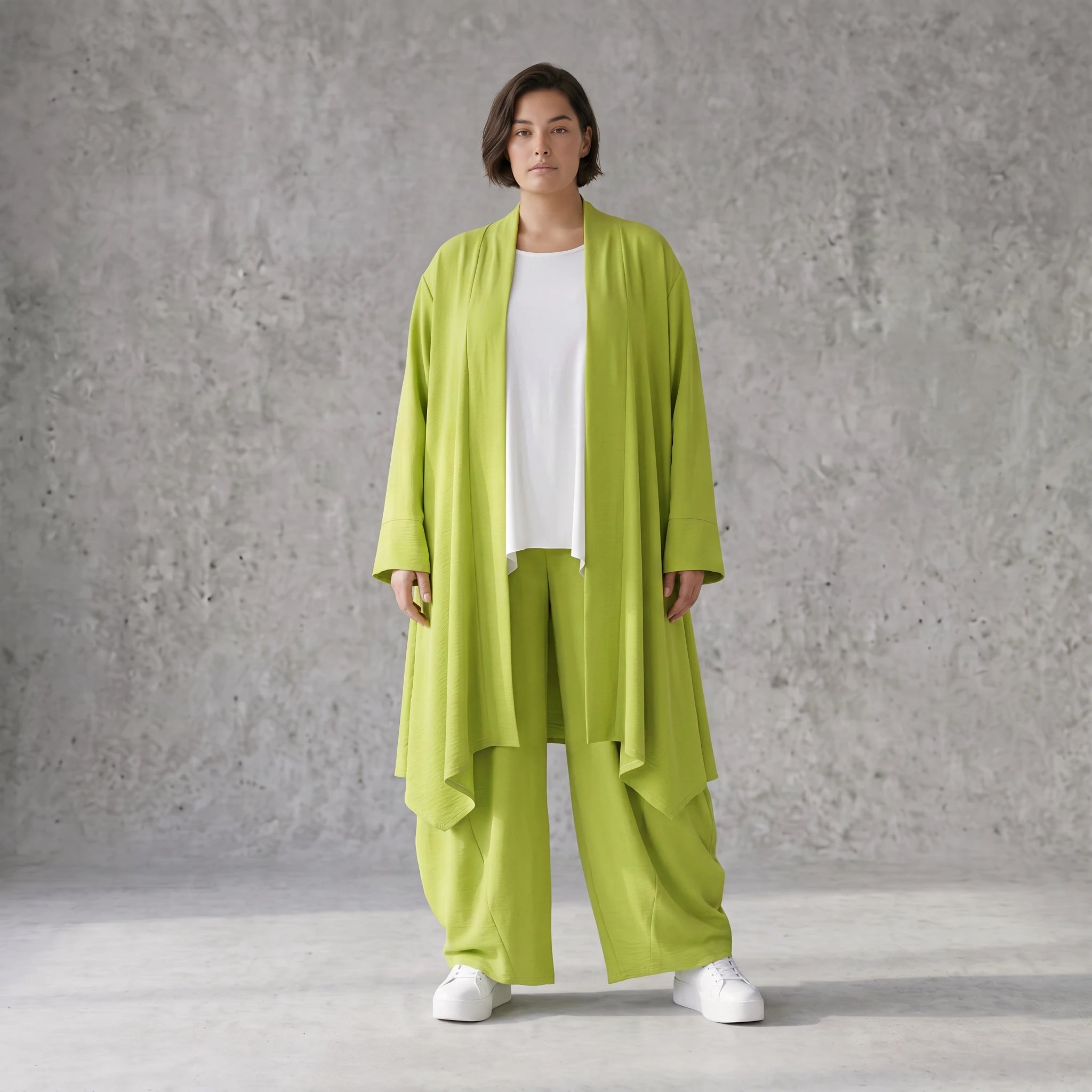 Apfelgrün fliessender Longcardigan im Lagenlook Oversize leger zeitlos luftig Leinenoptik