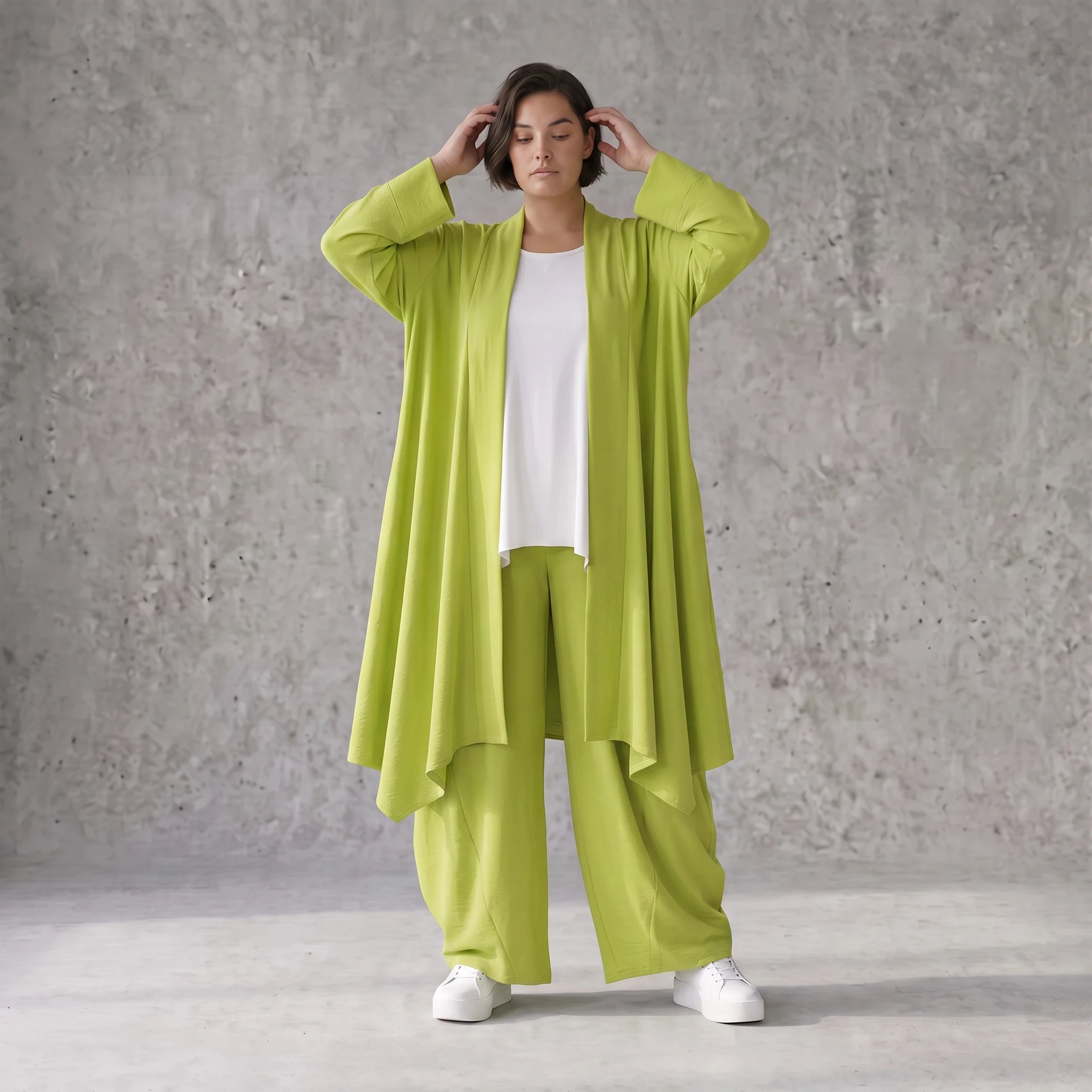 Apfelgrün fliessender Longcardigan im Lagenlook Oversize leger zeitlos luftig Leinenoptik