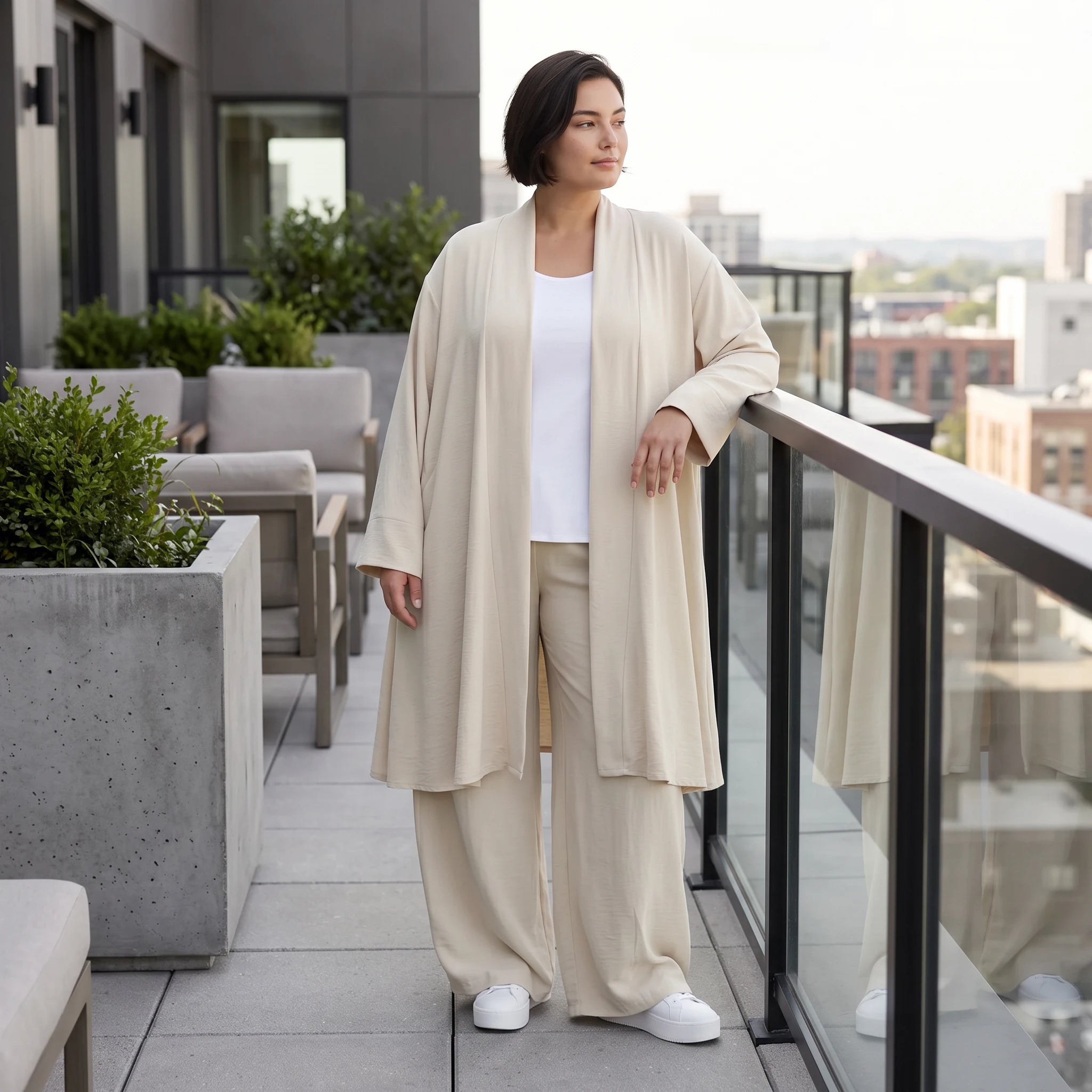 Zeitloser Beige Cardigan Lagenlook Oversize leger ausgefallen mit Leinenoptik Schalkragen