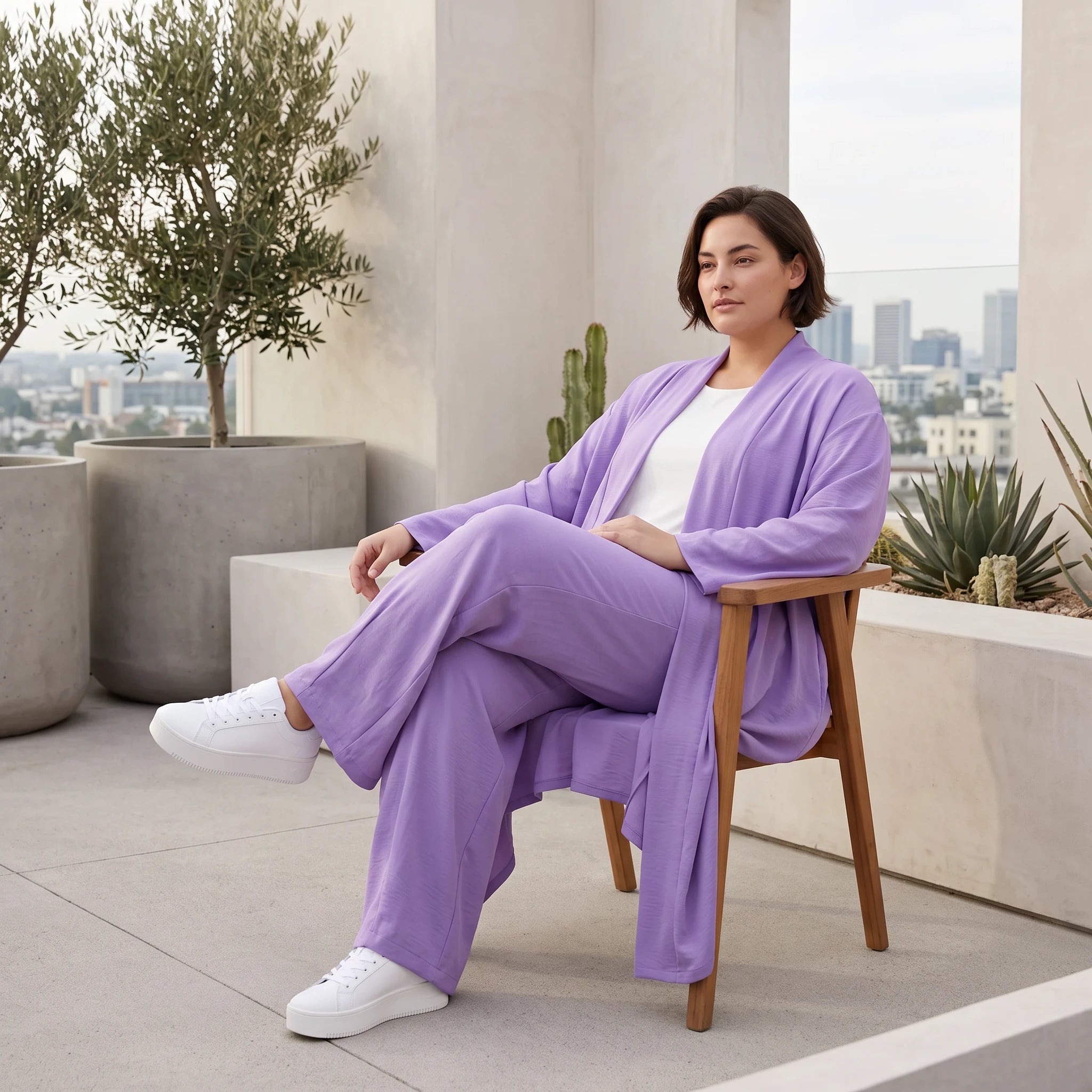 Fliessender Flieder Cardigan im Lagenlook Oversize leicht und zeitlos elegant weich zart