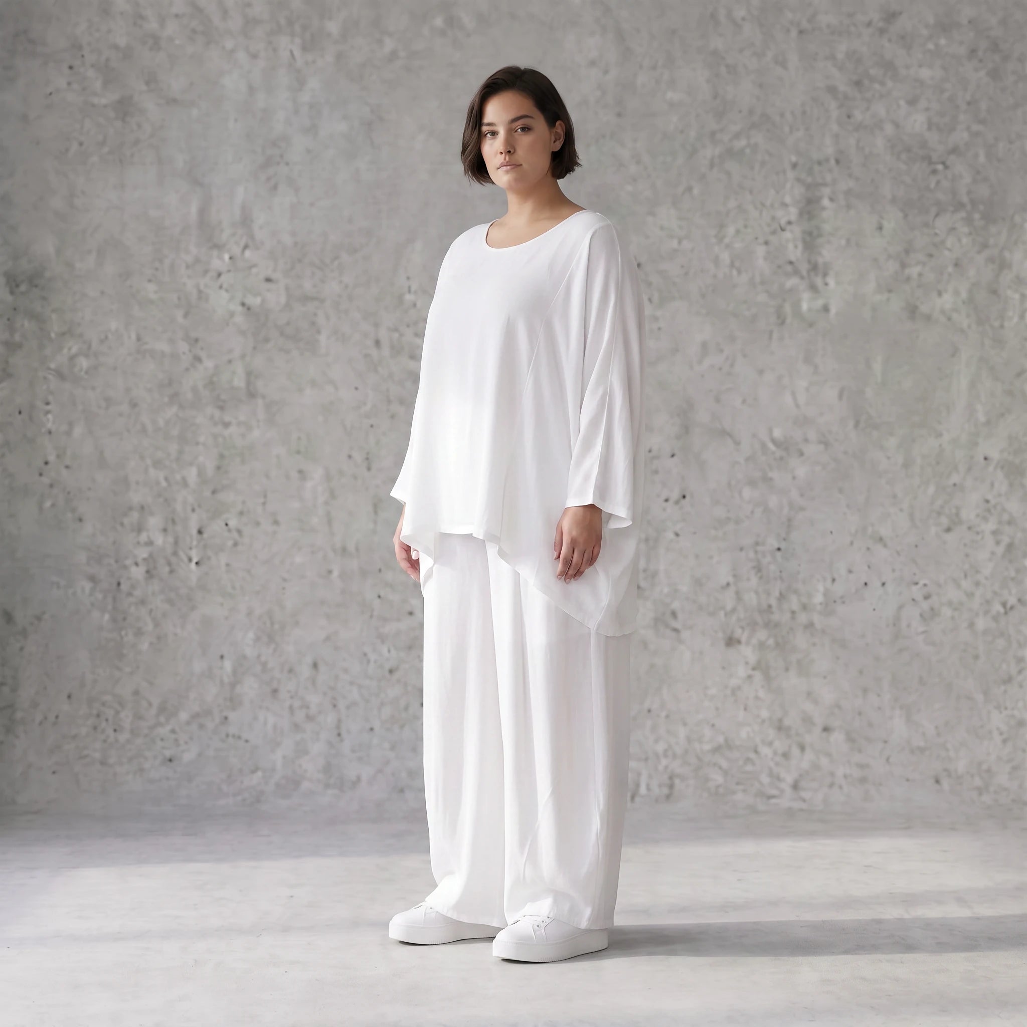 Leichtes Weißes Oversize Shirt im Lagenlook mit Leinenoptik leger zeitlos clean modernen