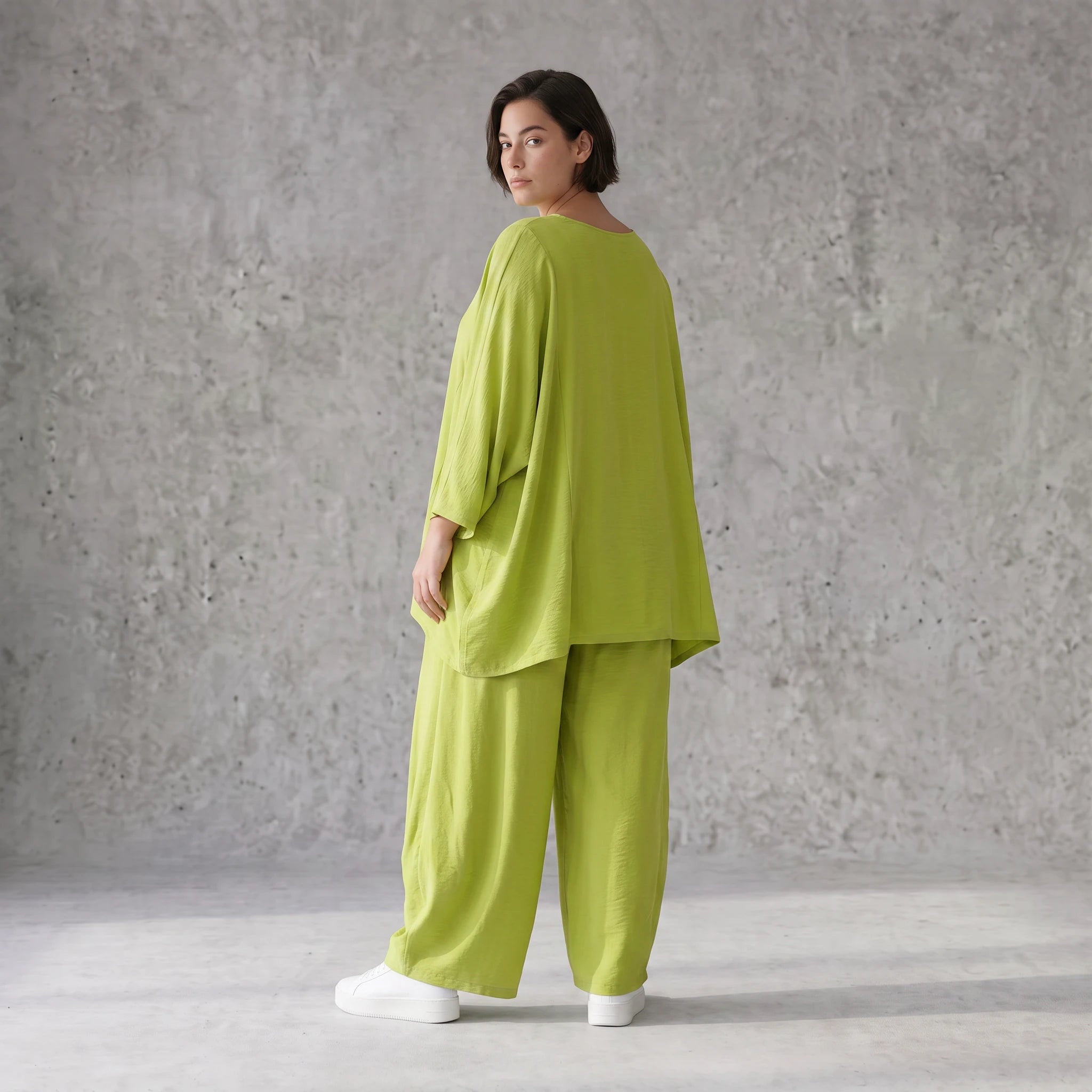 Apfelgrün Oversize Shirt im Lagenlook leger ausgefallen mit Leinenoptik luftig asymmetrisch