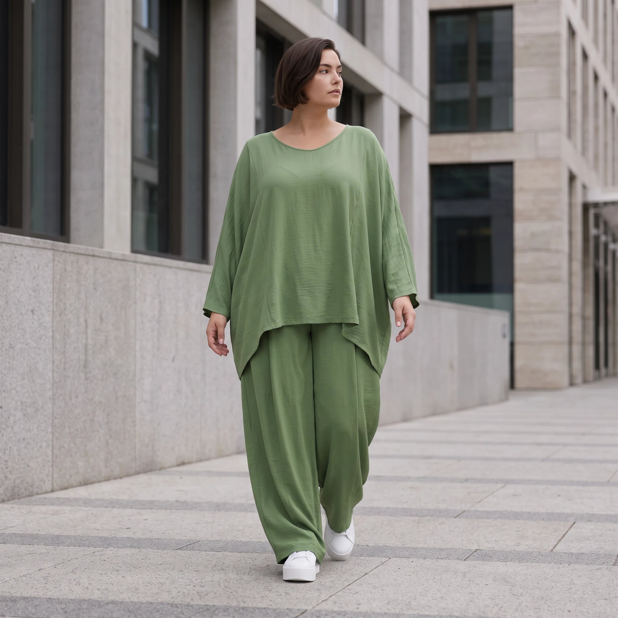 Khaki Oversize Shirt im Lagenlook leger ausgefallen mit Crash Optik zeitlos chic luftig