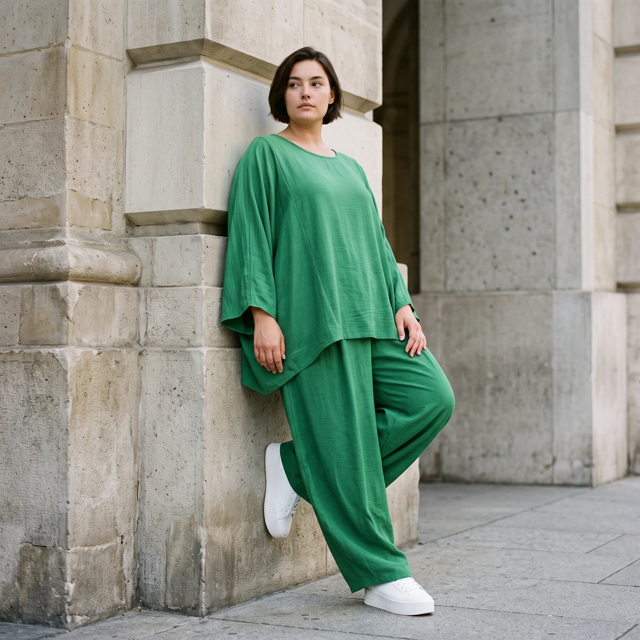 Locker fallendes Oversize Lagenlook Shirt in Smaragdgrün mit Leinenoptik modern zeitlos