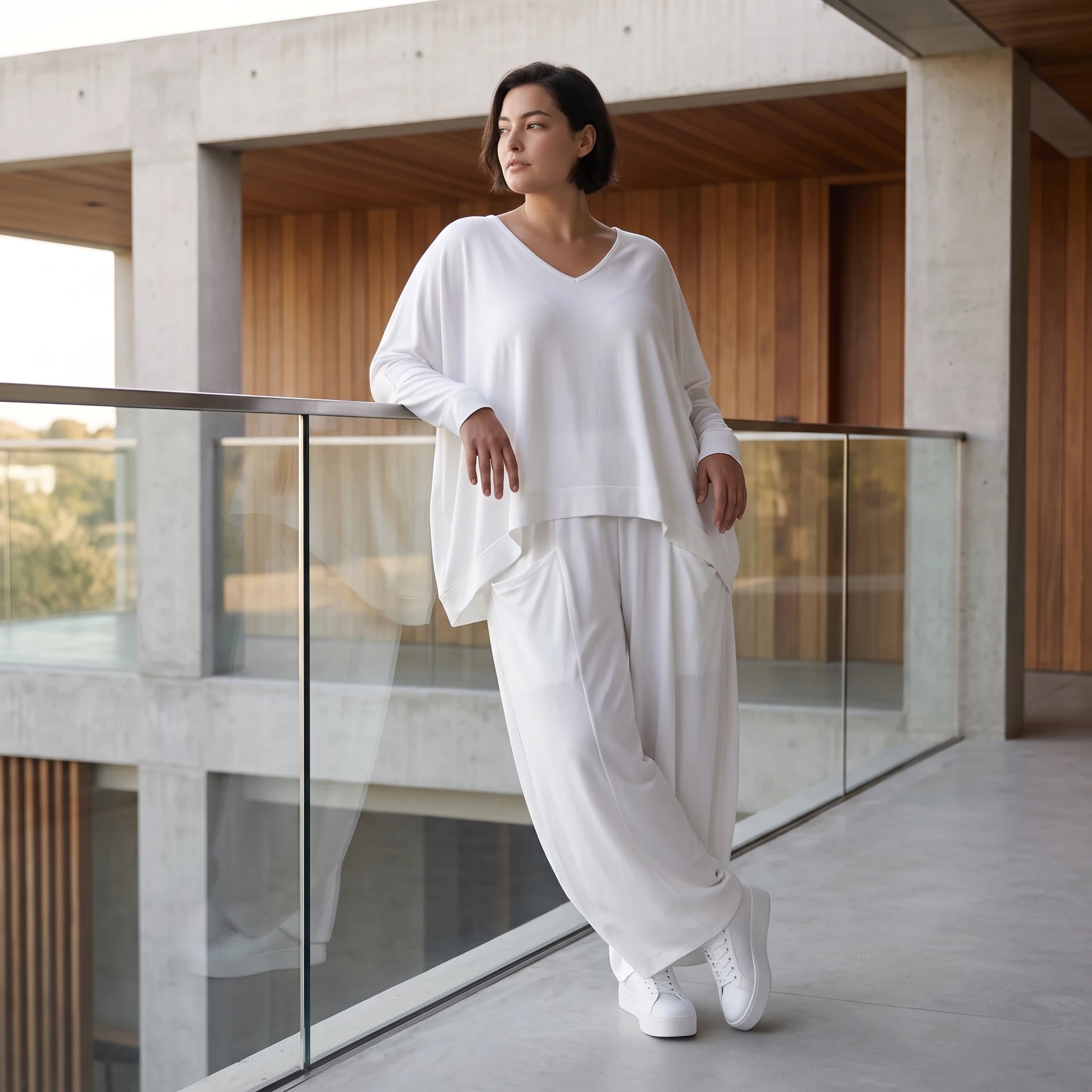 Zeitlose Weiß Ballonhose im Lagenlook Oversize sehr luftig mit Leinenoptik sommerlich