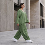 Locker geschnitten Oversize Ballonhose Khaki im Lagenlook aus Leinen luftig zeitlos soft