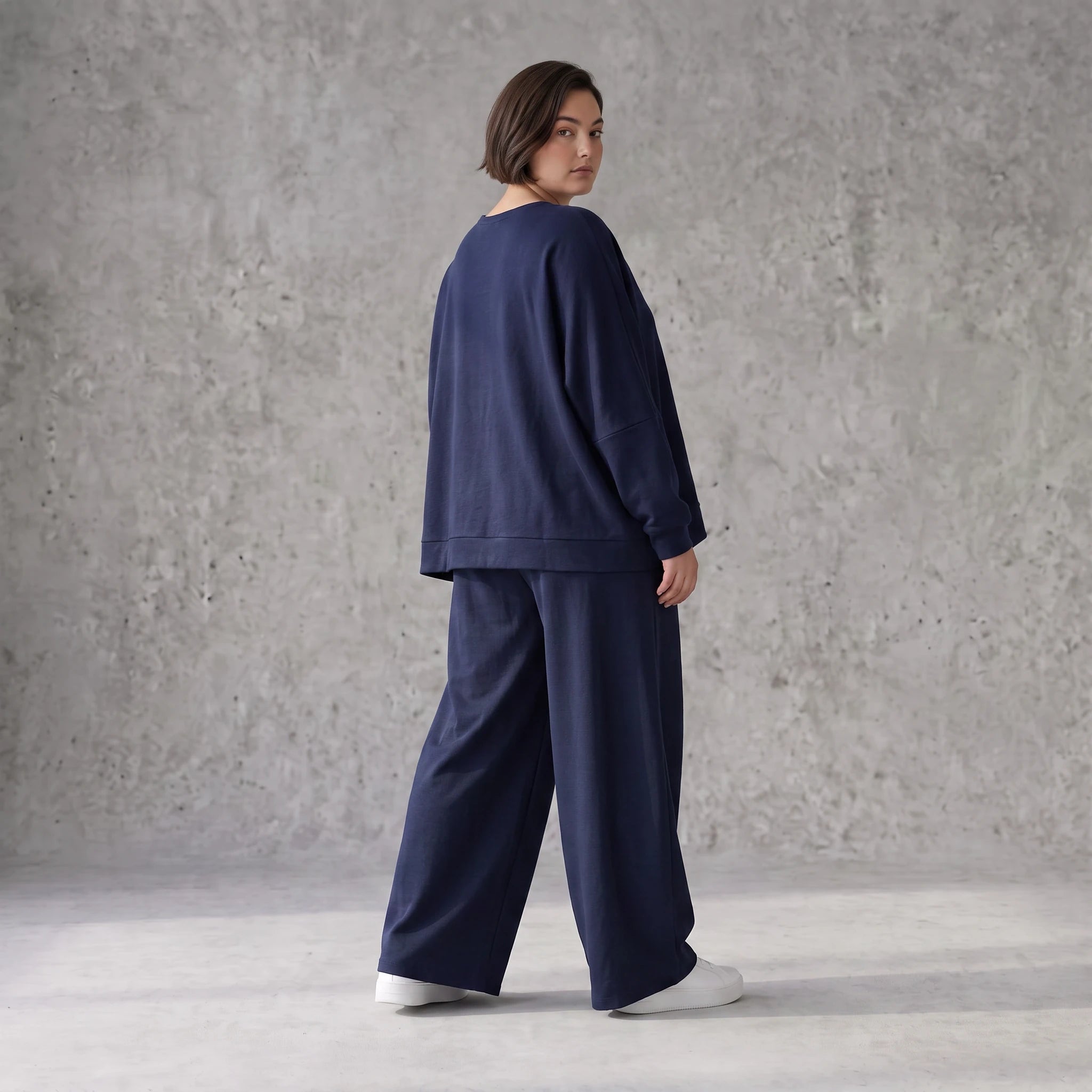 Marine Ballonhose im Lagenlook mit weitem Bein luftig leger und zeitlos chic Oversize