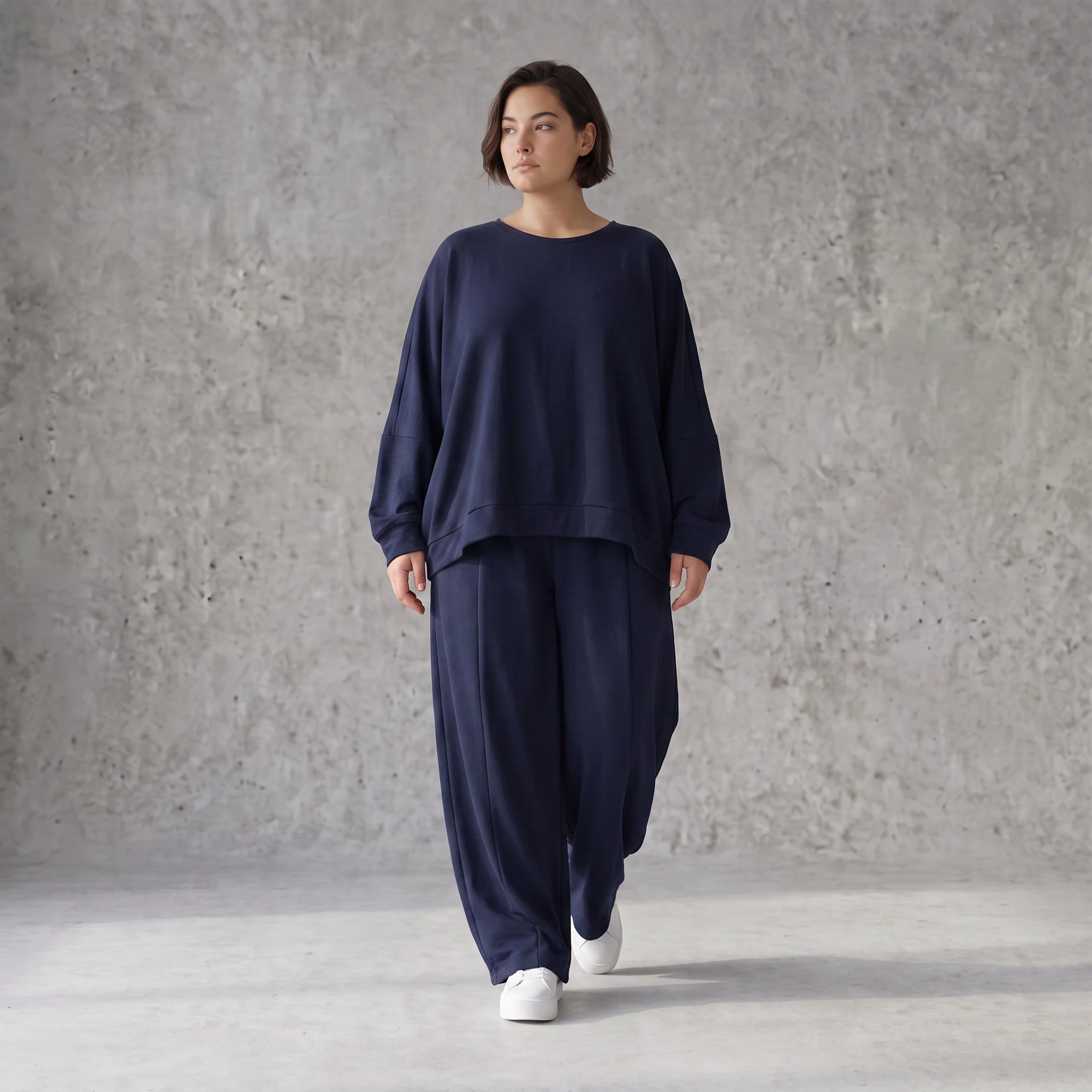 Marine Ballonhose im Lagenlook mit weitem Bein luftig leger und zeitlos chic Oversize