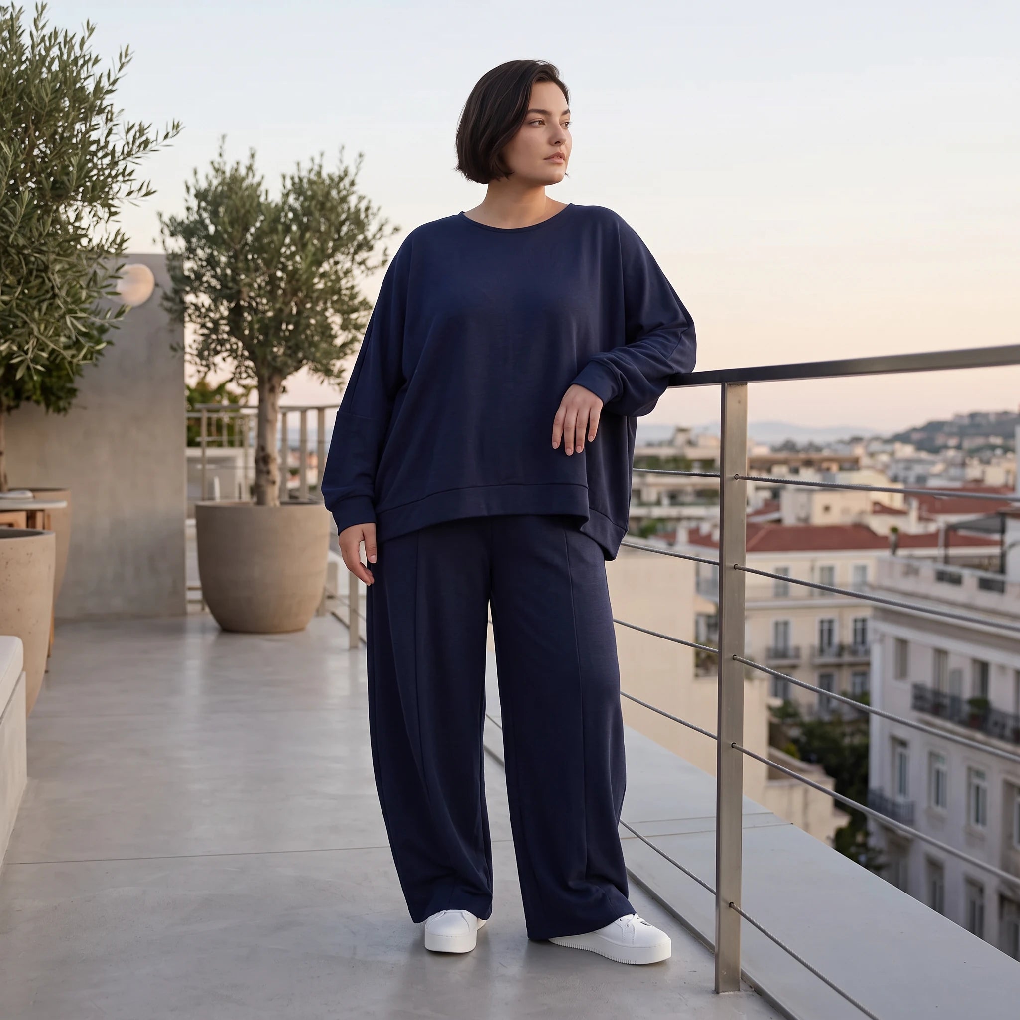 Marine Ballonhose im Lagenlook mit weitem Bein luftig leger und zeitlos chic Oversize