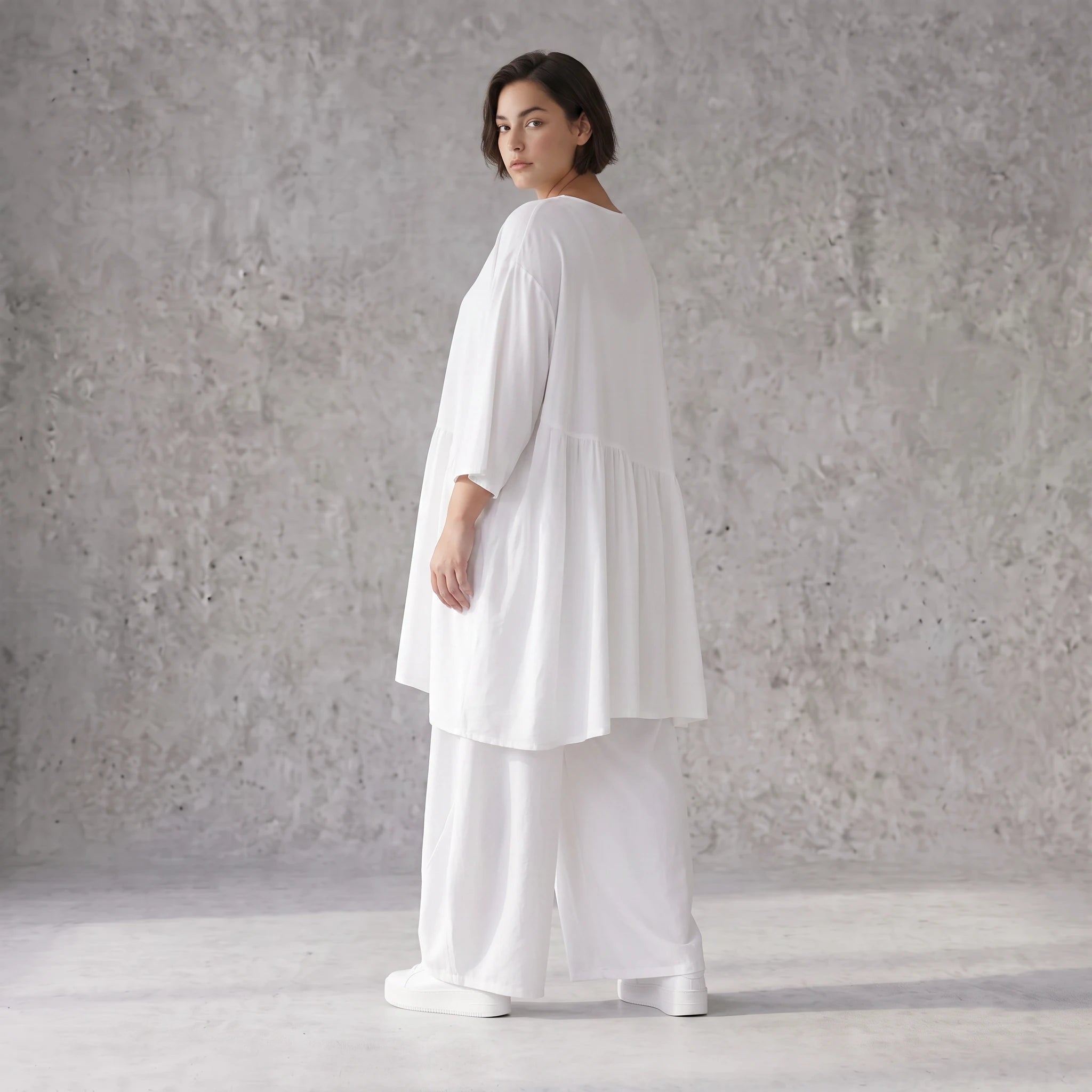 Weißes Leinenkleid im Lagenlook Oversize A-Linie leger zeitlos mit Taschen luftig leicht