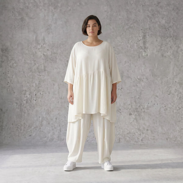 Leinenoptik Kleid in Creme Lagenlook leger Oversize A-Linie zeitlos luftig weich elegant