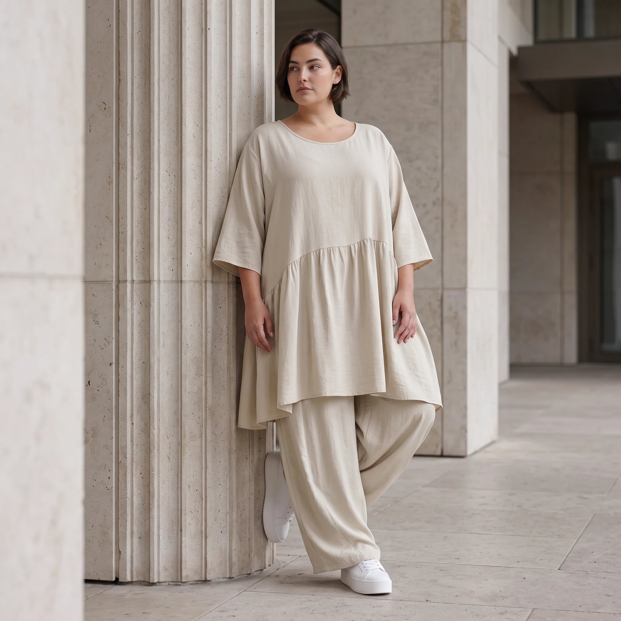 Zeitloses Beigekleid im legeren Lagenlook mit Leinenoptik Oversize A-Linie leicht luftig