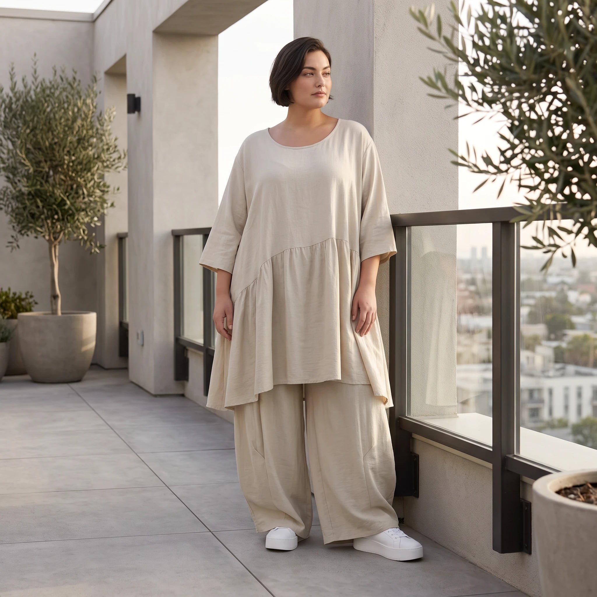 Zeitloses Beigekleid im legeren Lagenlook mit Leinenoptik Oversize A-Linie leicht luftig
