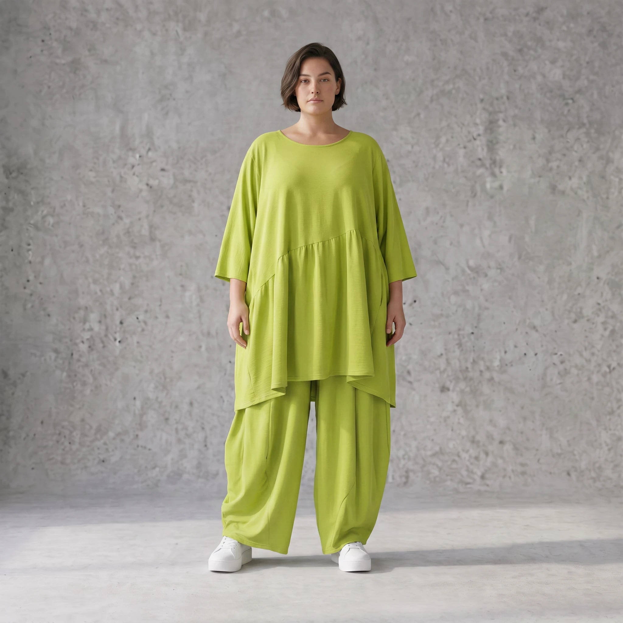 Apfelgrünes luftiges Leinenoptik Sommerkleid im Lagenlook Oversize leger zeitlos A-Linie