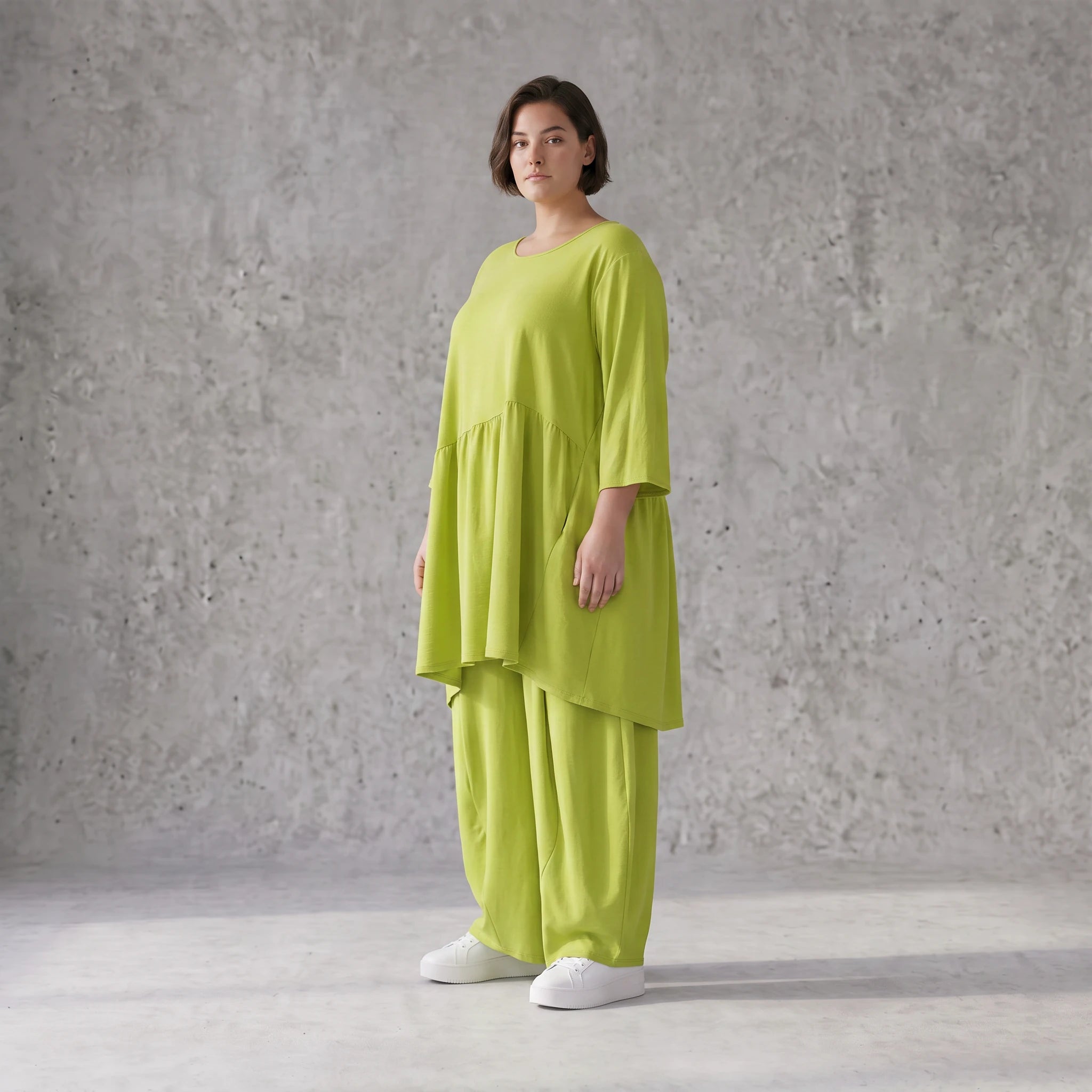 Apfelgrünes luftiges Leinenoptik Sommerkleid im Lagenlook Oversize leger zeitlos A-Linie