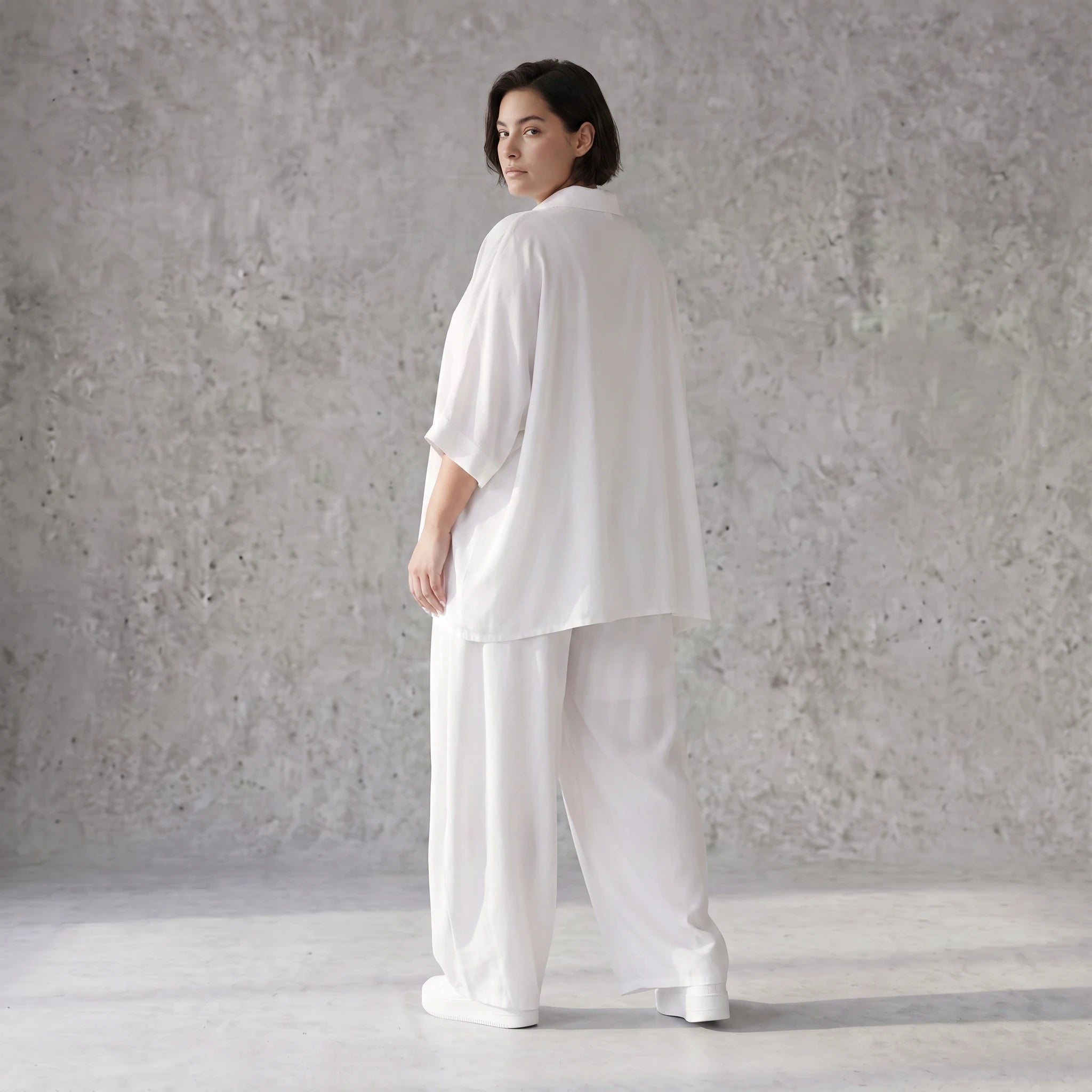 Zeitlose Weiß Leinenoptik Bluse im Oversize Lagenlook leger luftig weich modern stilvoll
