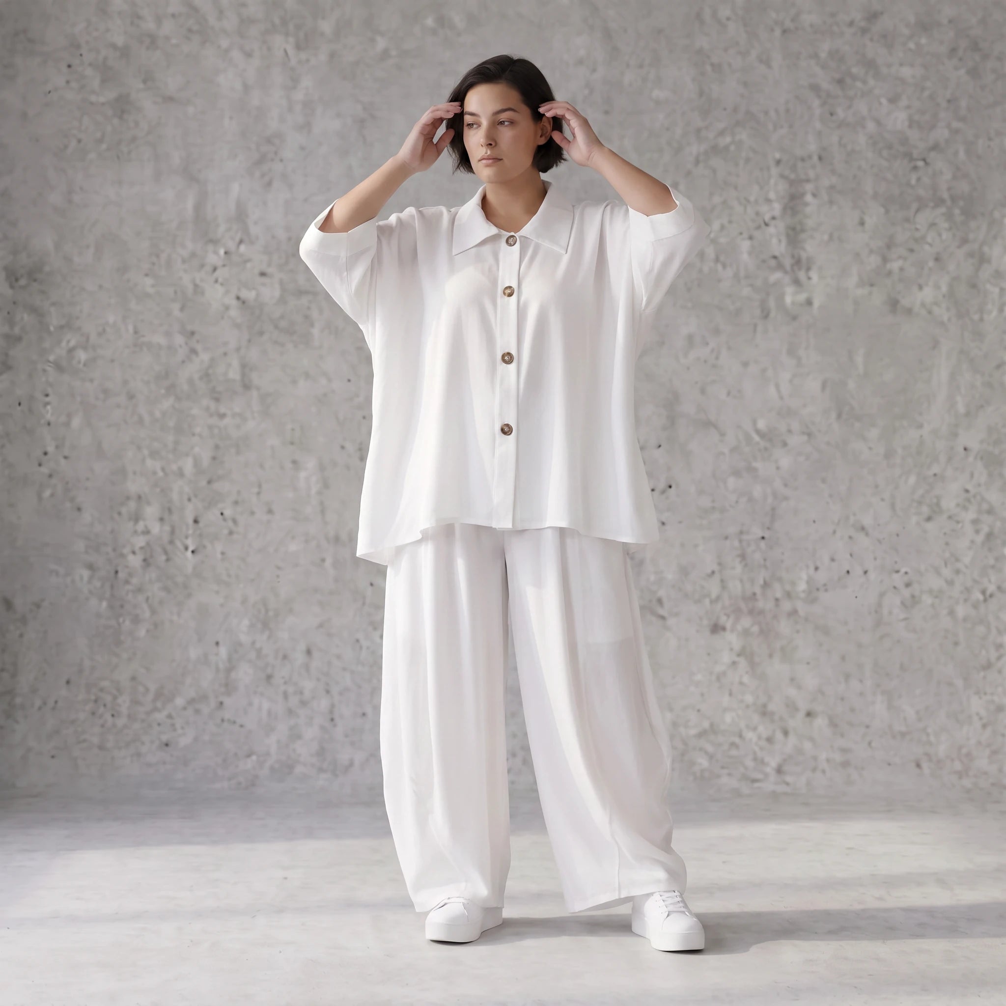 Zeitlose Weiß Leinenoptik Bluse im Oversize Lagenlook leger luftig weich modern stilvoll