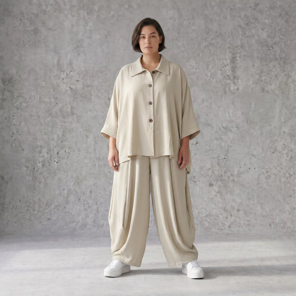 Legere Beige Bluse in Leinenoptik mit Crashlook Oversize Lagenlook zeitlos modern luftig