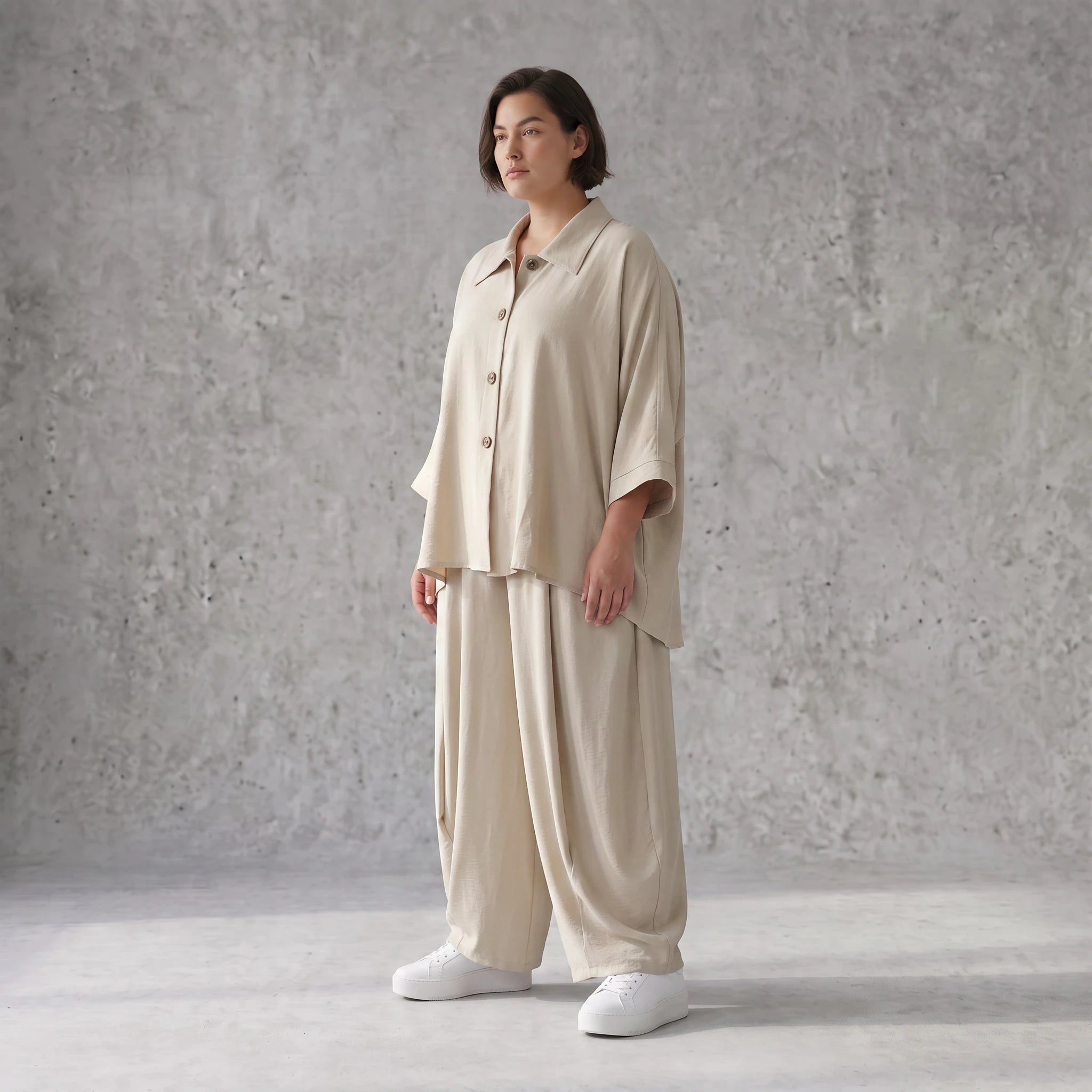 Legere Beige Bluse in Leinenoptik mit Crashlook Oversize Lagenlook zeitlos modern luftig