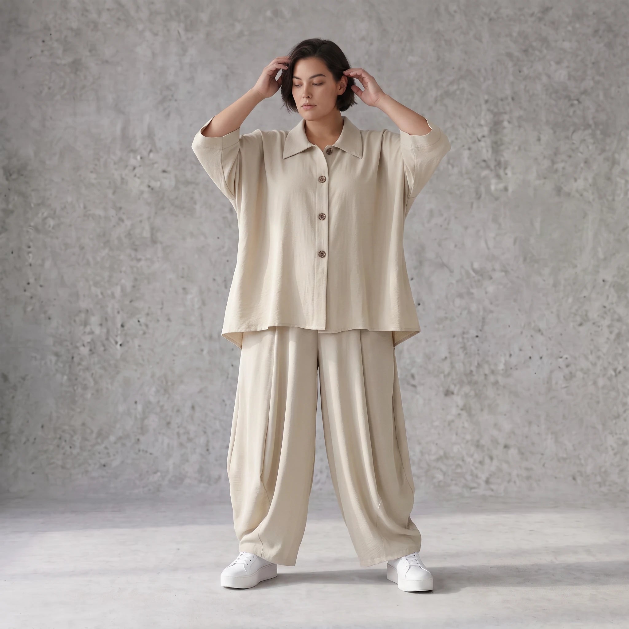 Legere Beige Bluse in Leinenoptik mit Crashlook Oversize Lagenlook zeitlos modern luftig